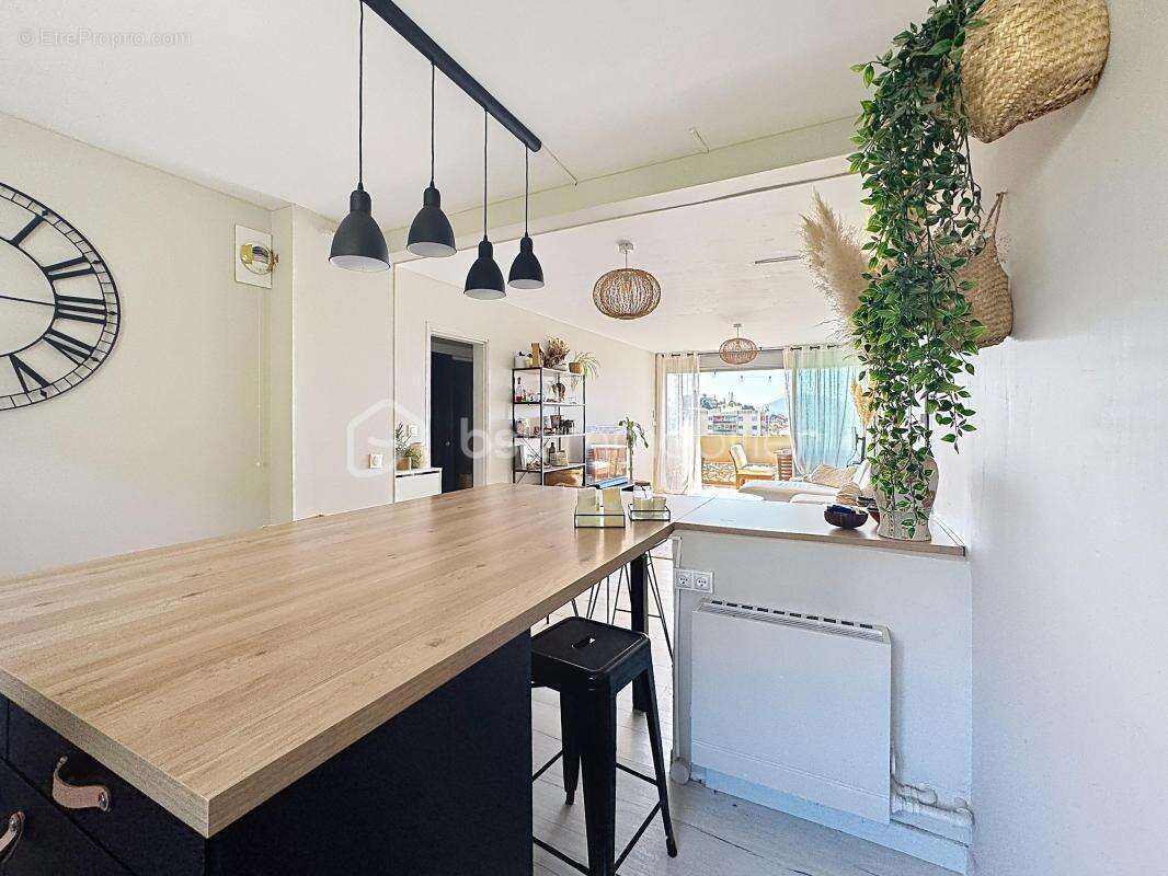 Appartement à LA GARDE