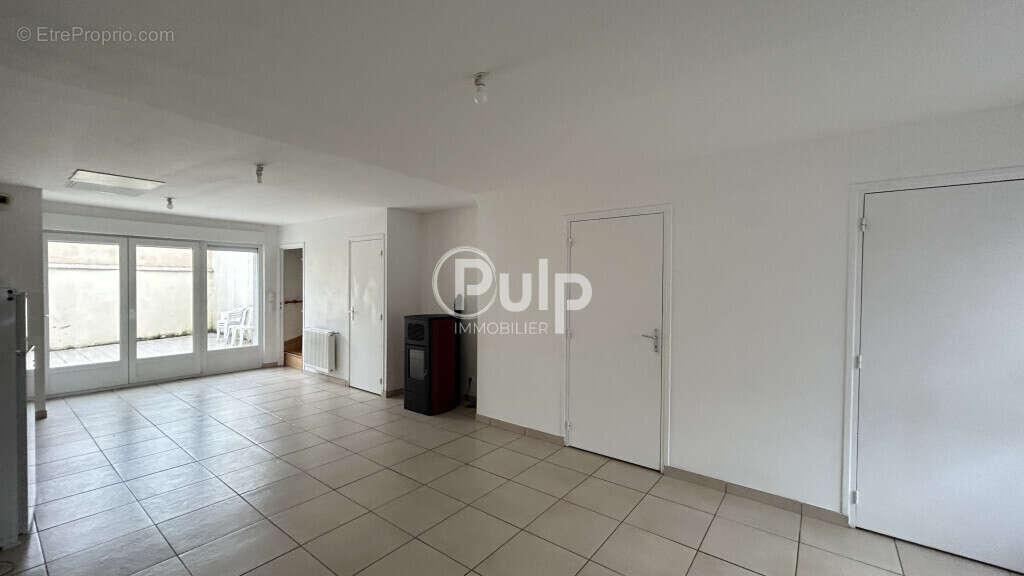 Maison à MONTIGNY-EN-GOHELLE