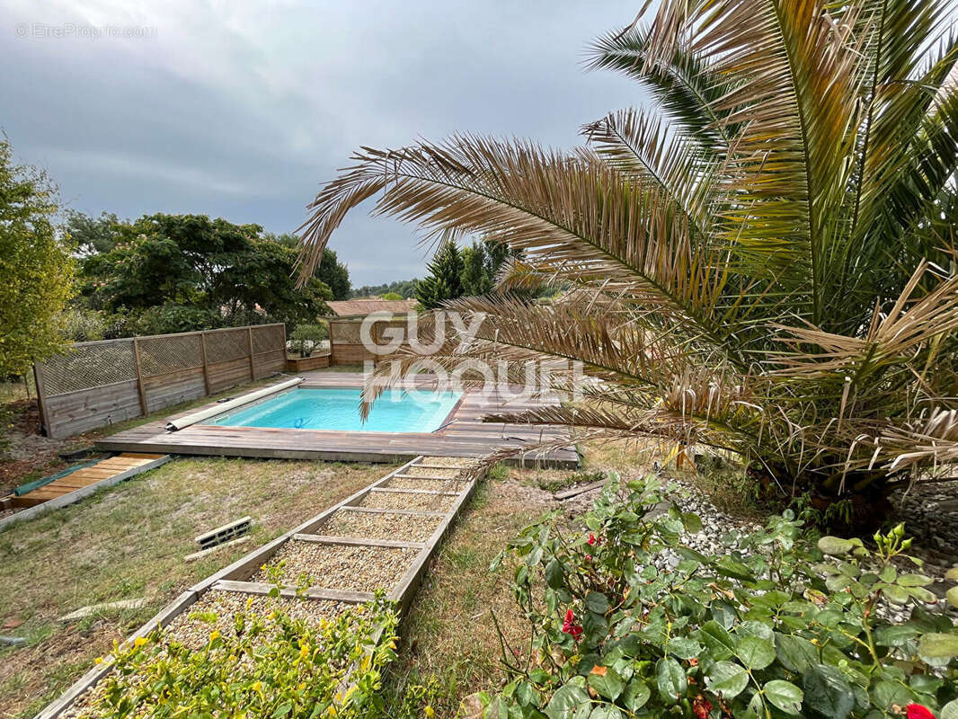 Maison familiale avec piscine sur terrain de 1165 m² à Ychoux - photo 8