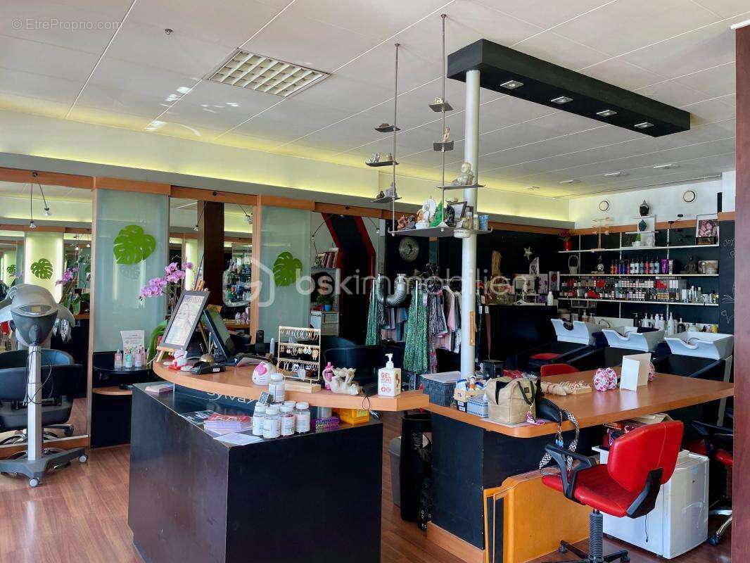 Commerce à DECINES-CHARPIEU