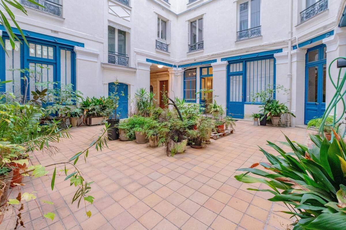 Appartement à PARIS-3E