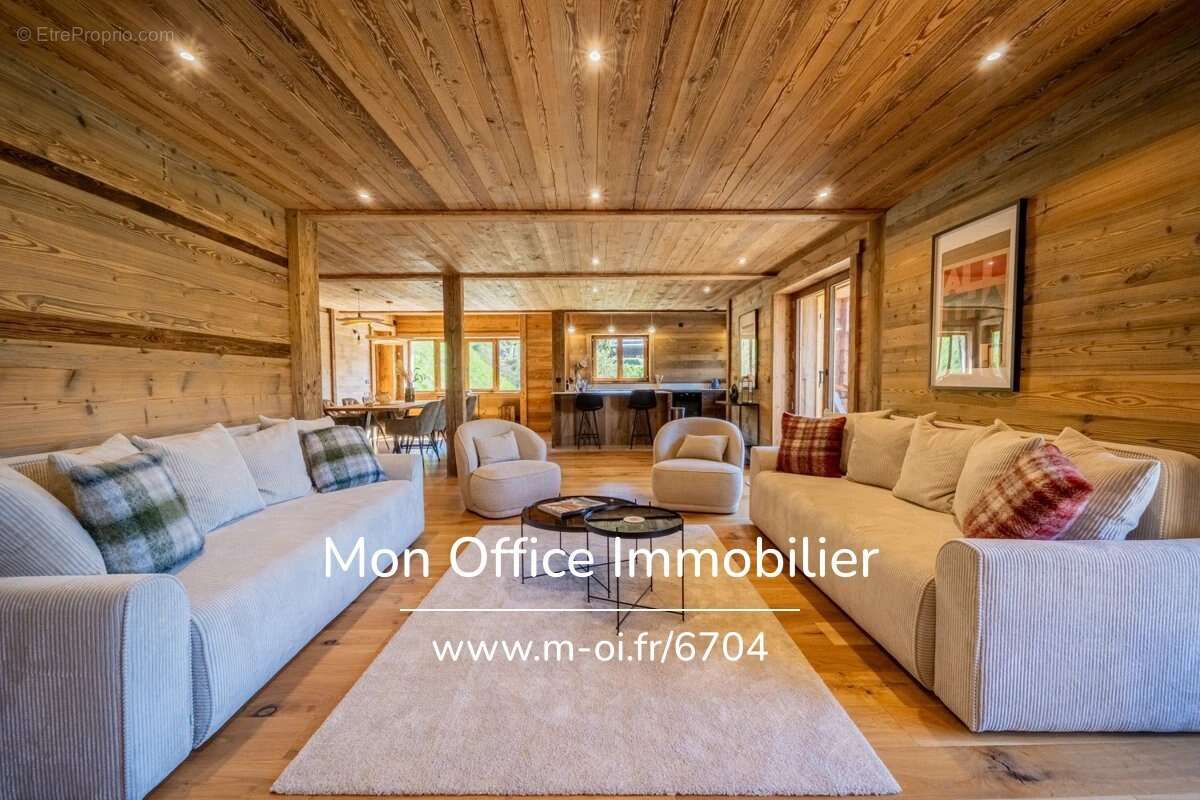 Référence : 6704-TCA. - Ensemble de 2 chalets neufs - DPE A et B - TVA récupérable - Frais de notaire à 2,5% - Mobilier inclus - photo 2