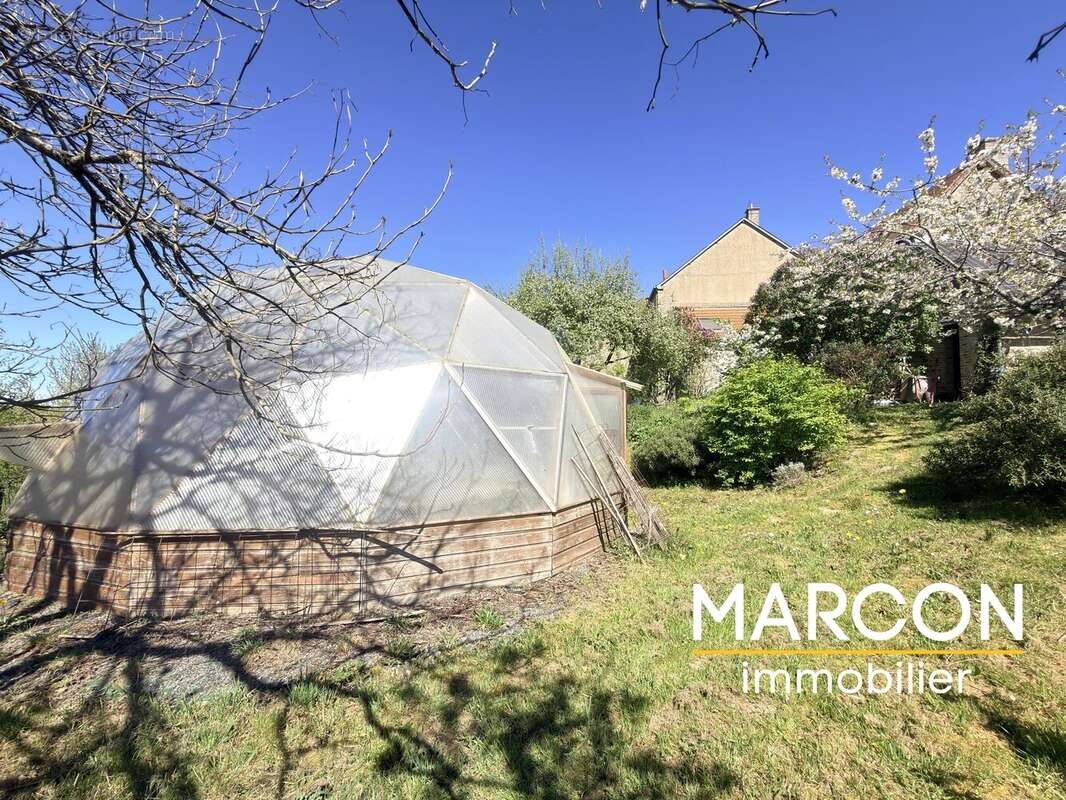 Maison à CHATELUS-MALVALEIX