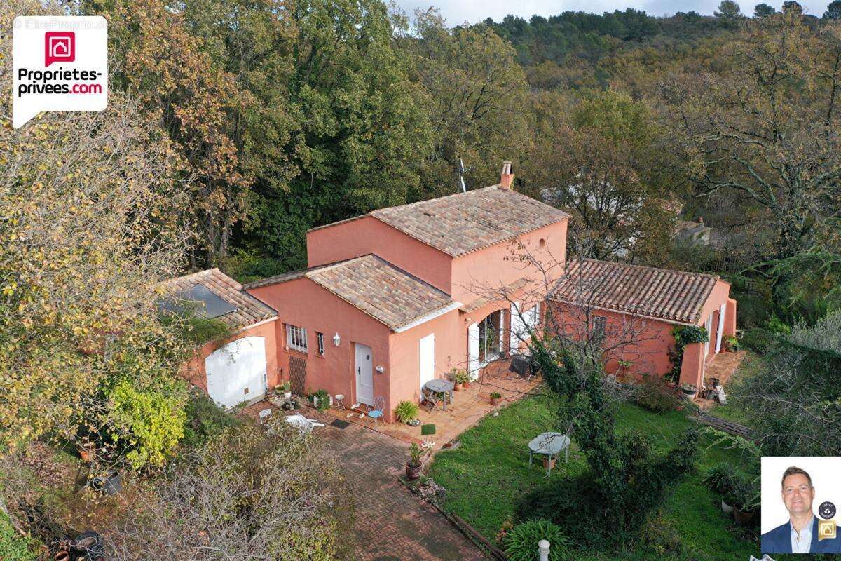 Maison à SAINT-CEZAIRE-SUR-SIAGNE