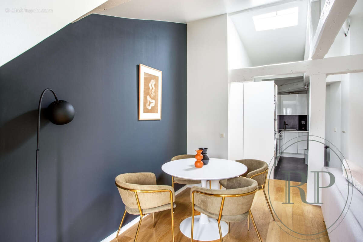 Appartement à PARIS-6E