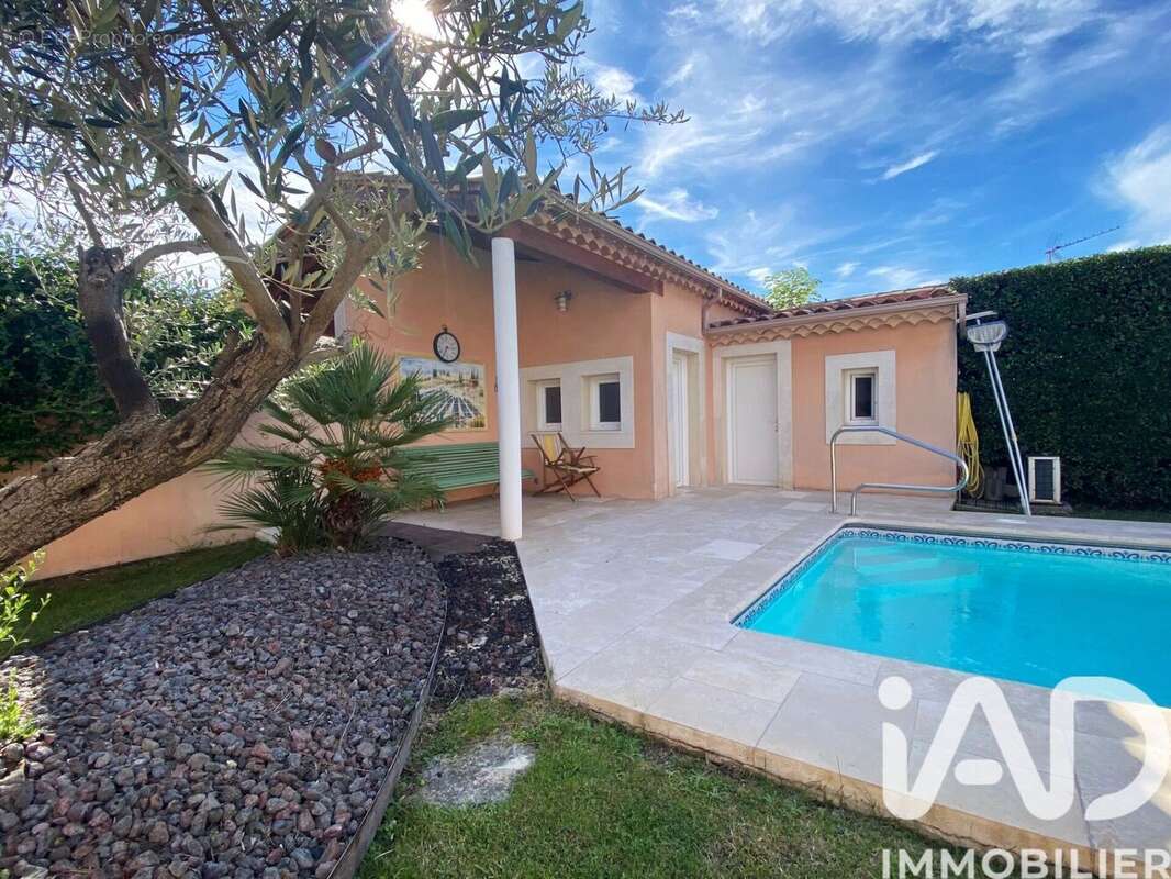 Maison 183 m² à L'isle-Sur-La-Sorgue  - photo 4