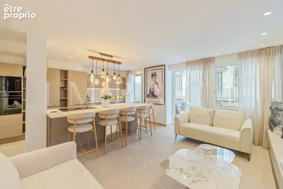 Exclusivité - Cannes proche Croisette Appartement 4 pièces rénové à vendre - photo 3