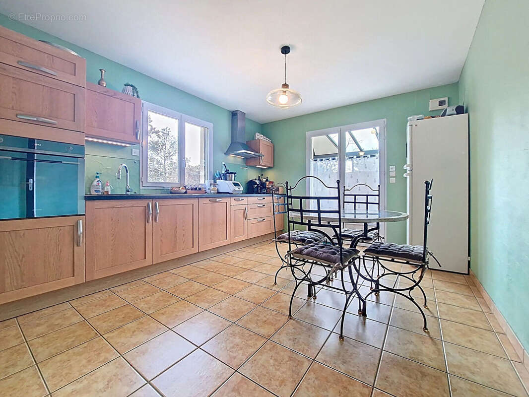 Maison à BOISSET-LES-MONTROND