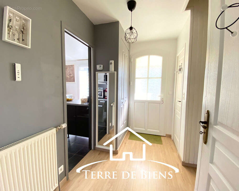 Maison à VIC-SUR-AISNE