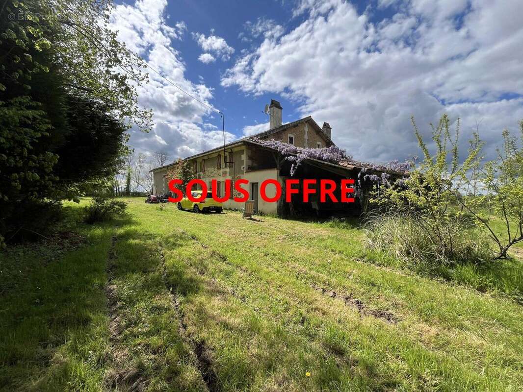 Maison à ROUMAZIERES-LOUBERT