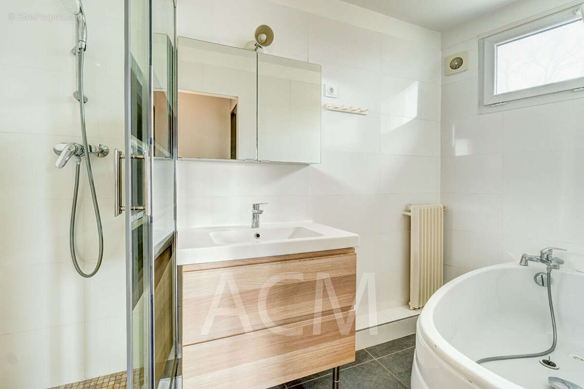 Appartement à MAISONS-LAFFITTE