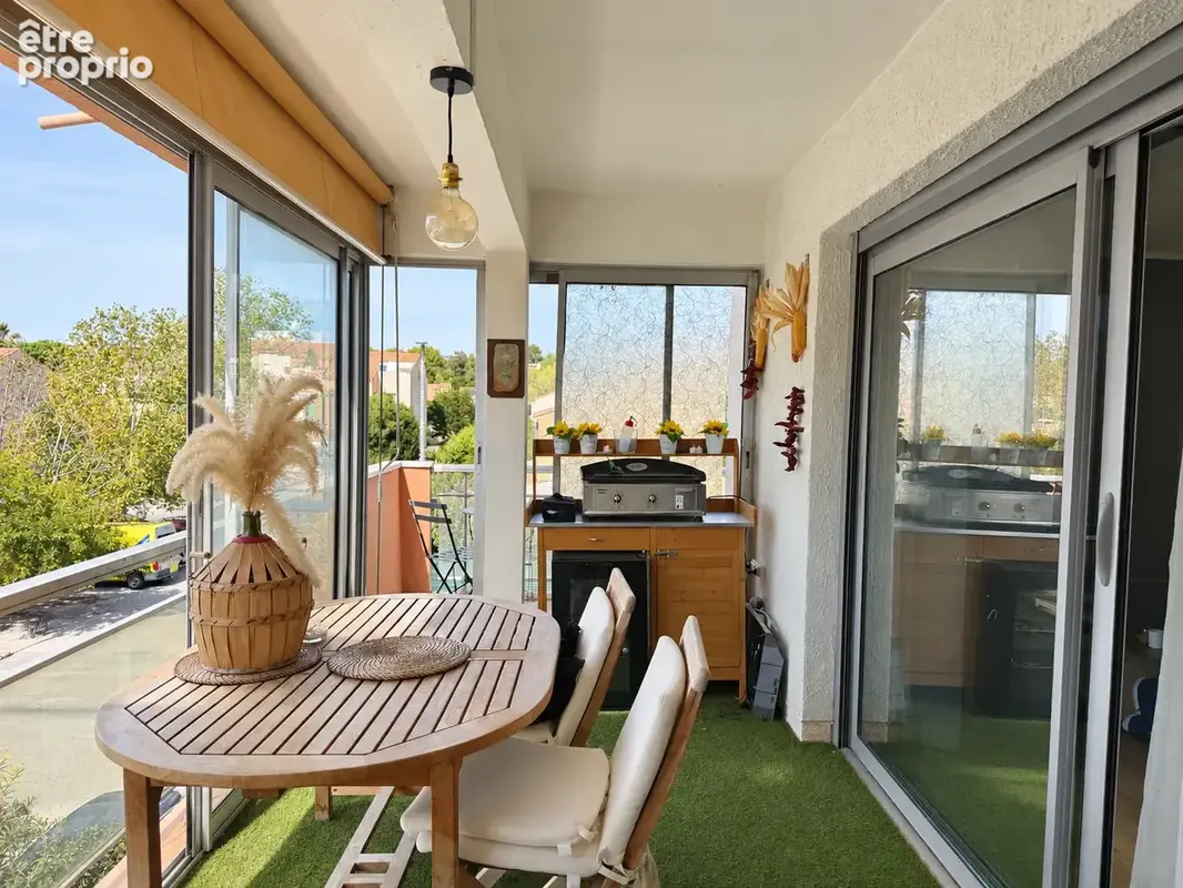 T2 avec terrasse - Pin Rolland - photo 2