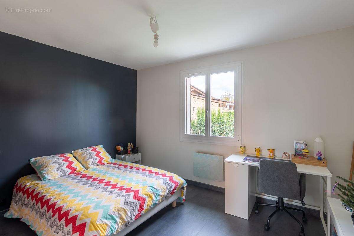 Maison à SAINT-MARTIN-BELLE-ROCHE