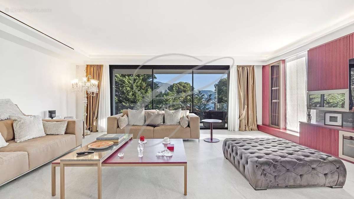 Maison à ROQUEBRUNE-CAP-MARTIN