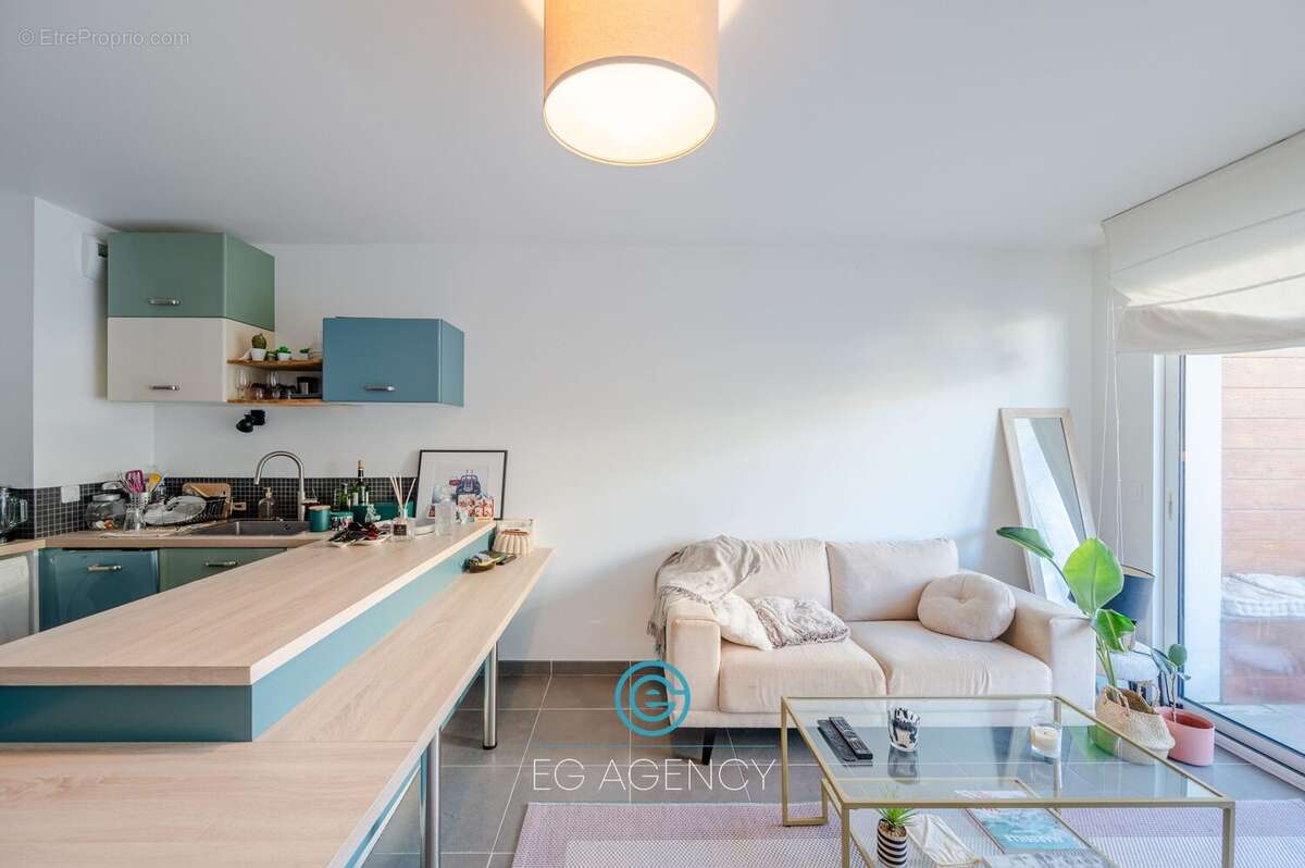 Appartement à MARSEILLE-8E