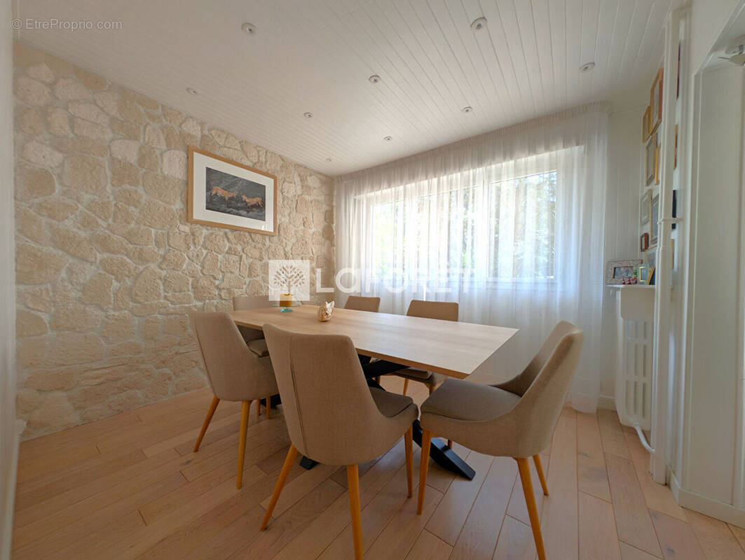 Appartement à LE PECQ