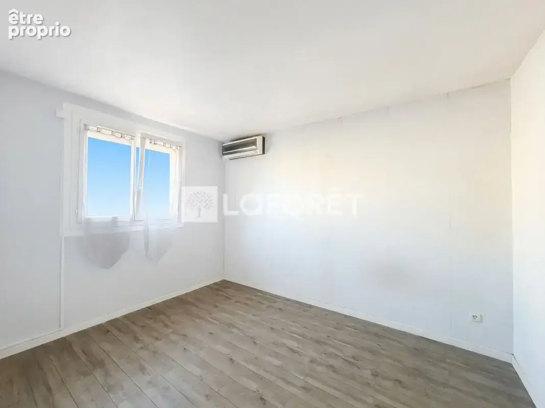 Tournefeuille - Maison T5 de 93 m² avec véranda, garage et jardin - photo 6
