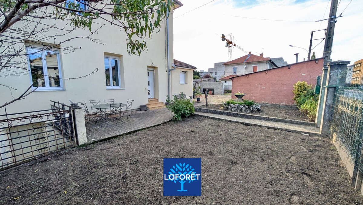 Maison à SAINT-PRIEST