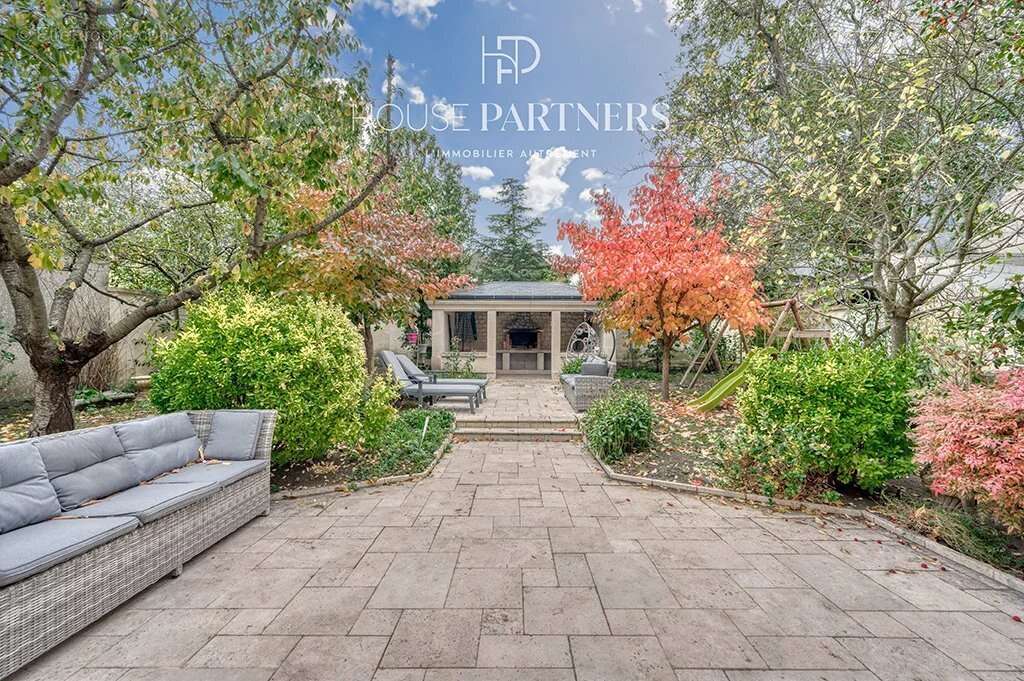 Appartement à RUEIL-MALMAISON