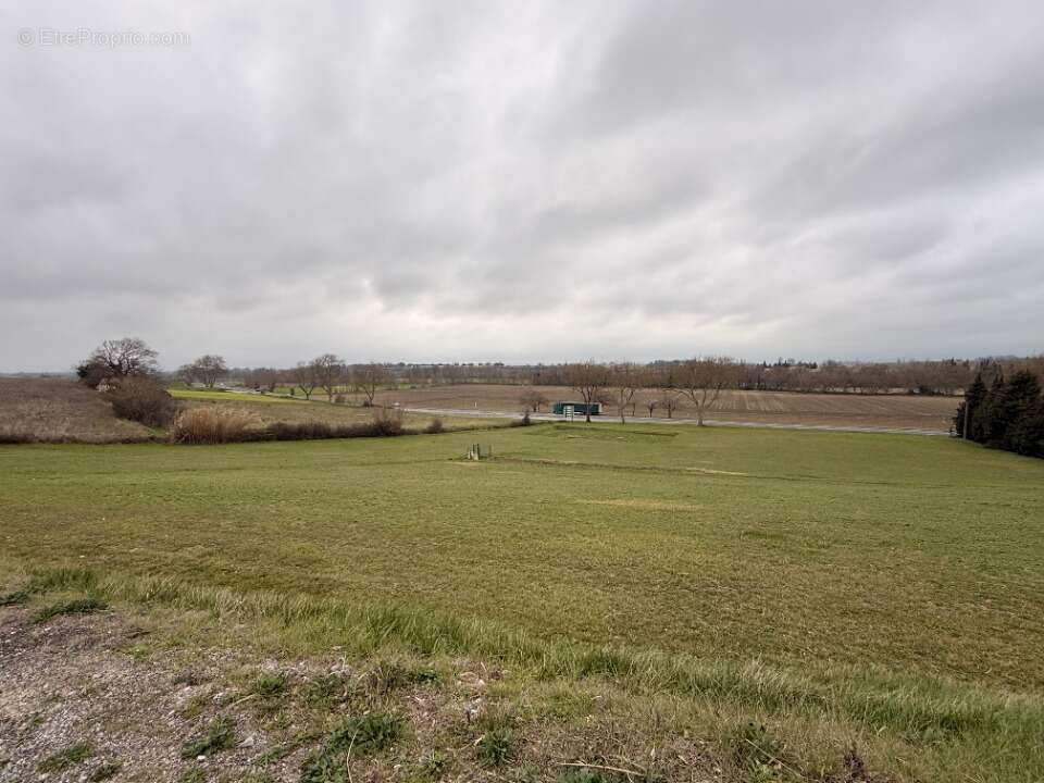 Terrain 550 m² à Villepinte  - photo 2