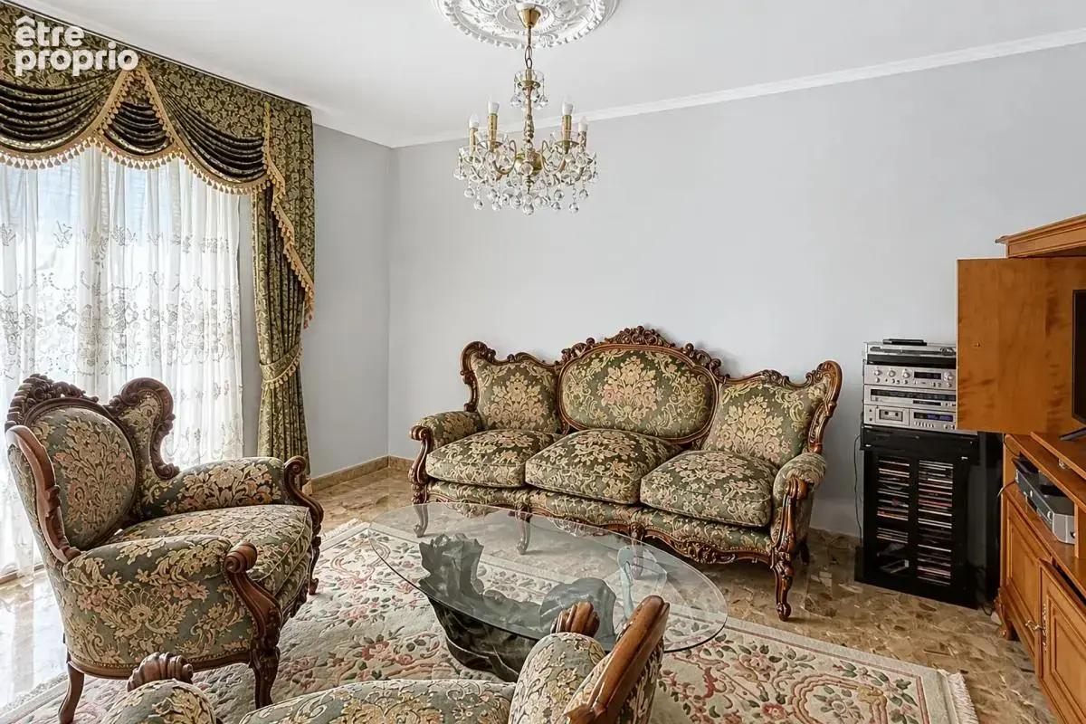 Maison de 7 pièces de 132 m² à Montigny-lès-Cormeilles - photo 1