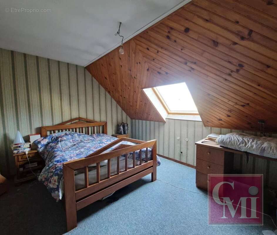 Maison à BRUYERES-LE-CHATEL