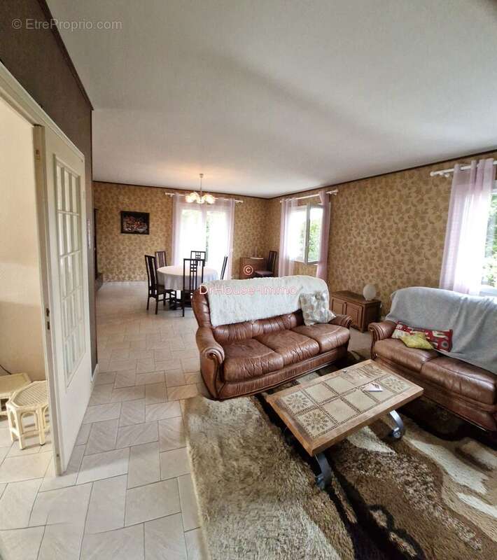 Maison à SAINT-CHEF