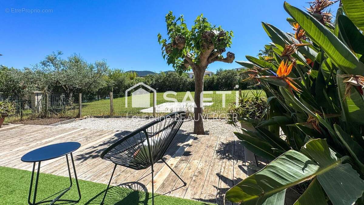Photo 2 - Maison à HYERES