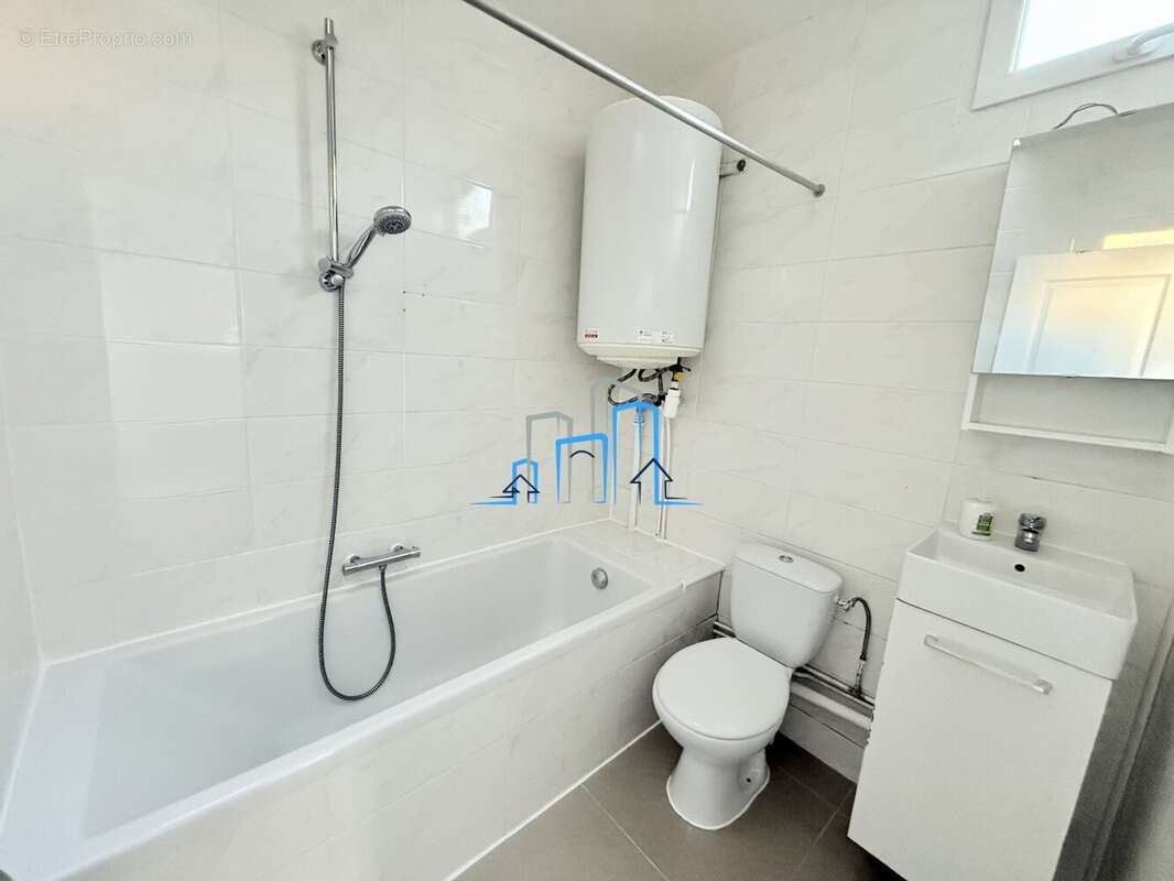 Appartement à PARIS-14E