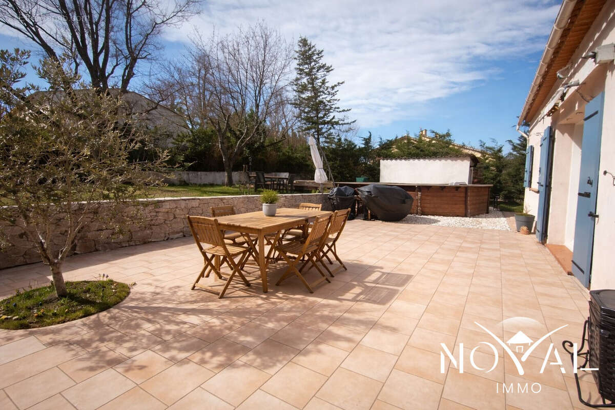 Maison à SAINT-VALLIER-DE-THIEY