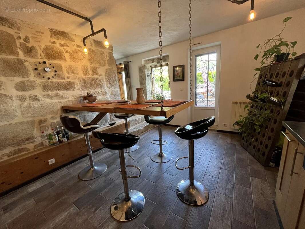 Maison à CULOZ