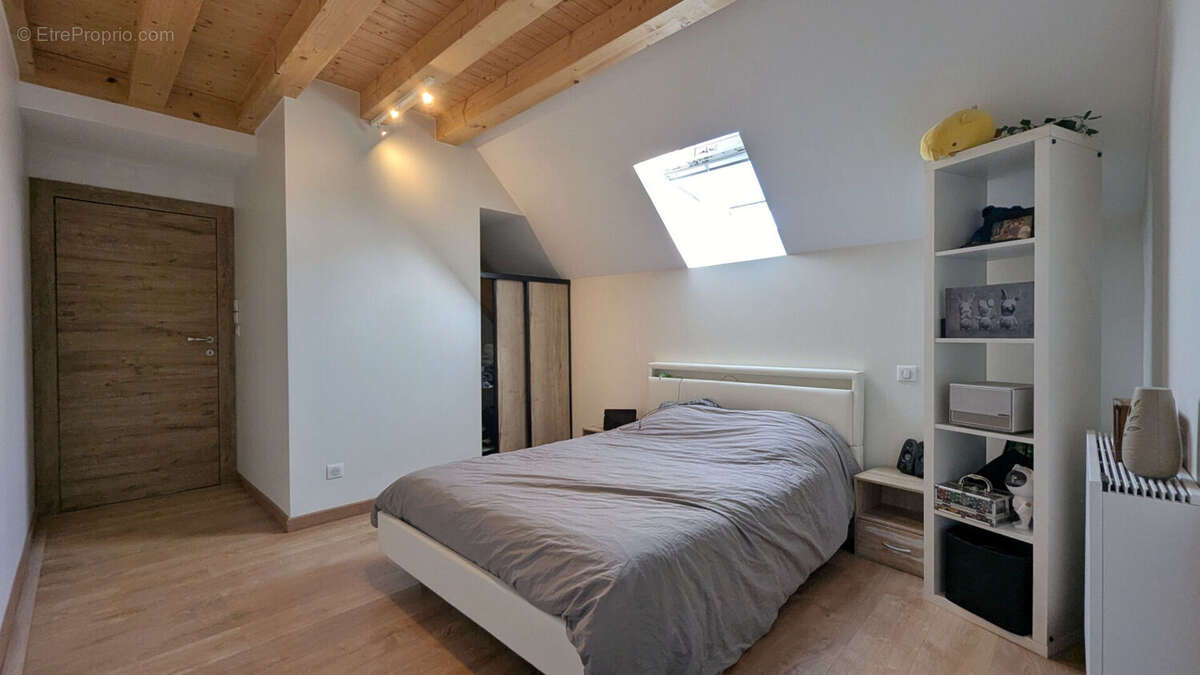 Appartement à SEYNOD