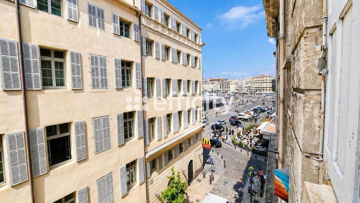 Appartement à MARSEILLE-1E