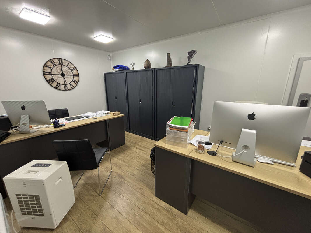 Commerce à SAINT-POL-SUR-TERNOISE