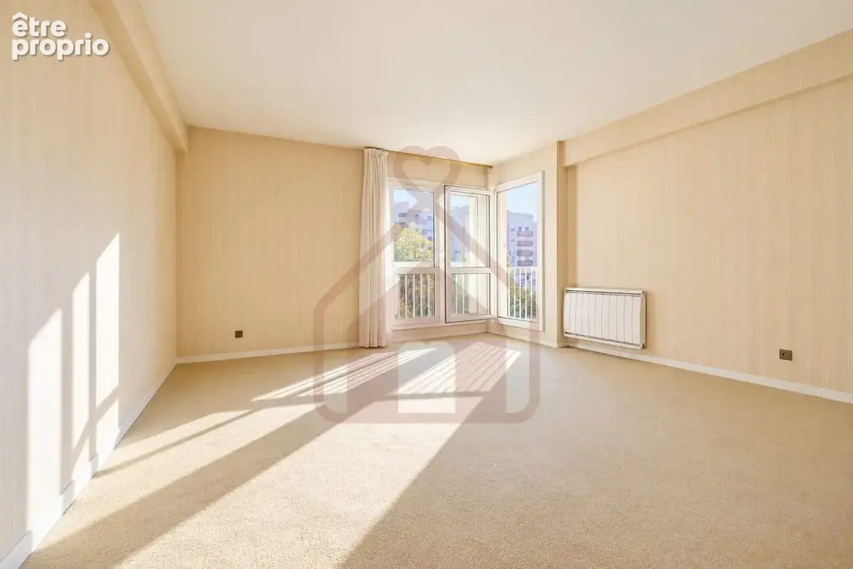 Photo Appartement à Le Kremlin-Bicetre au prix de 336 000€