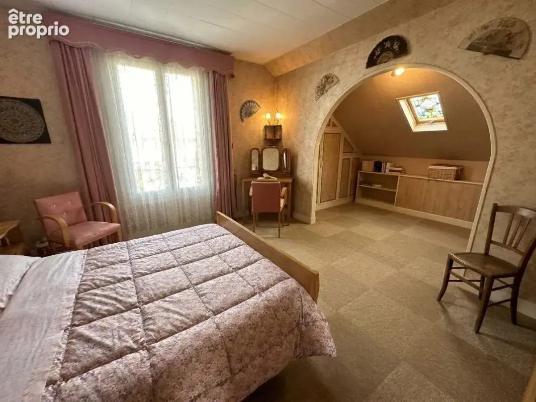 Maison T5 avec beaucoup de cachet et grande dépendance - photo 9