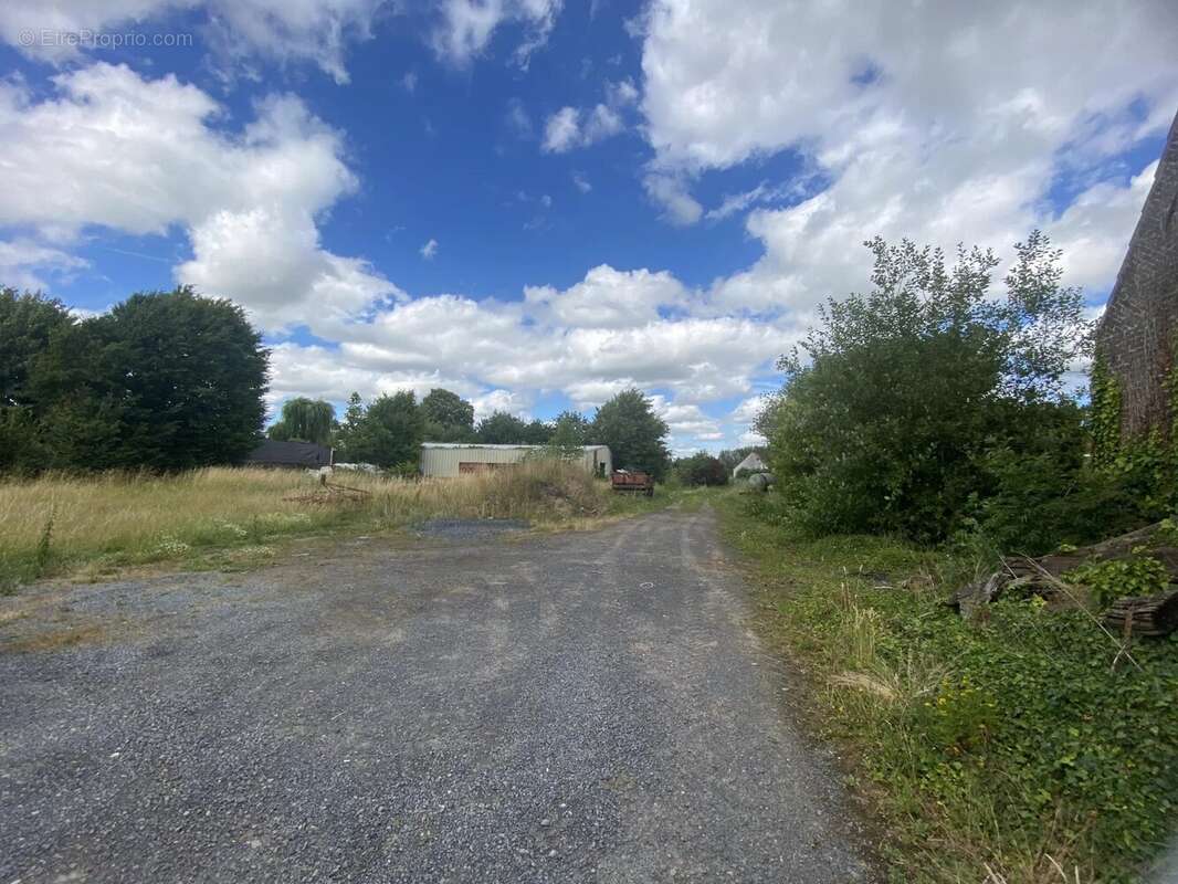 Terrain à CAMPHIN-EN-PEVELE