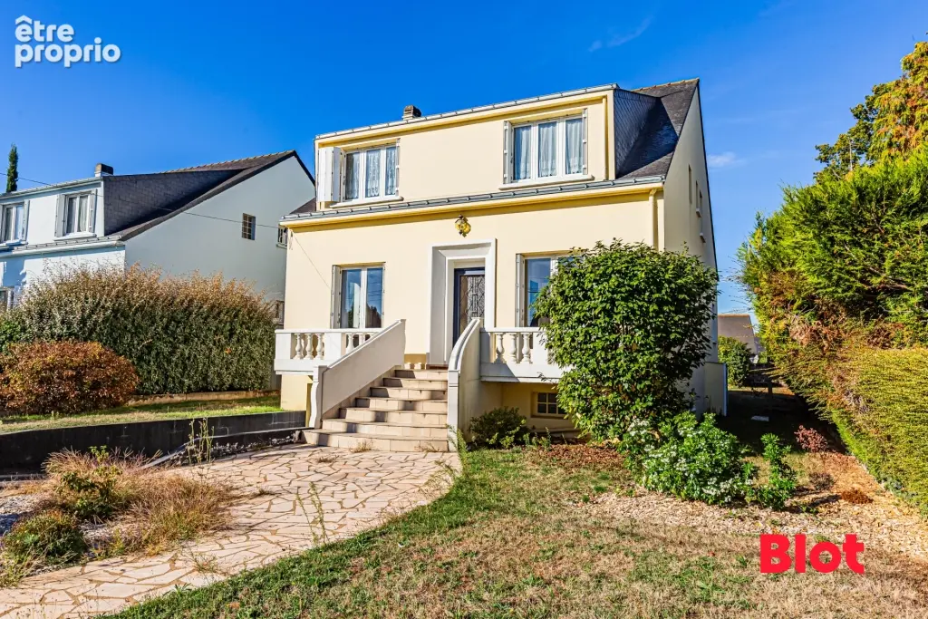 Maison 8 pièces 178 m² · à Carquefou · 178 m² · 450 000 €