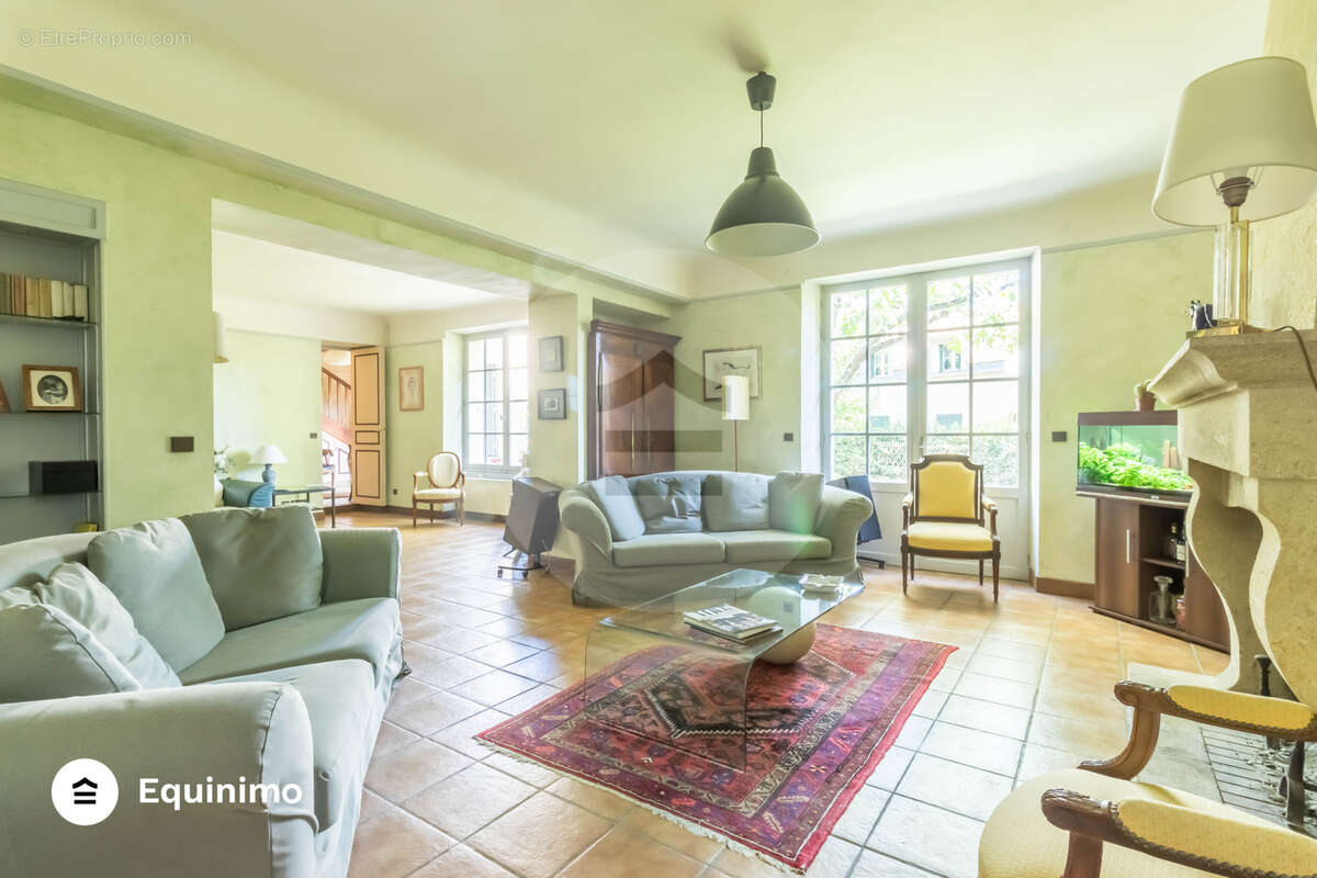 Maison à LOUVECIENNES