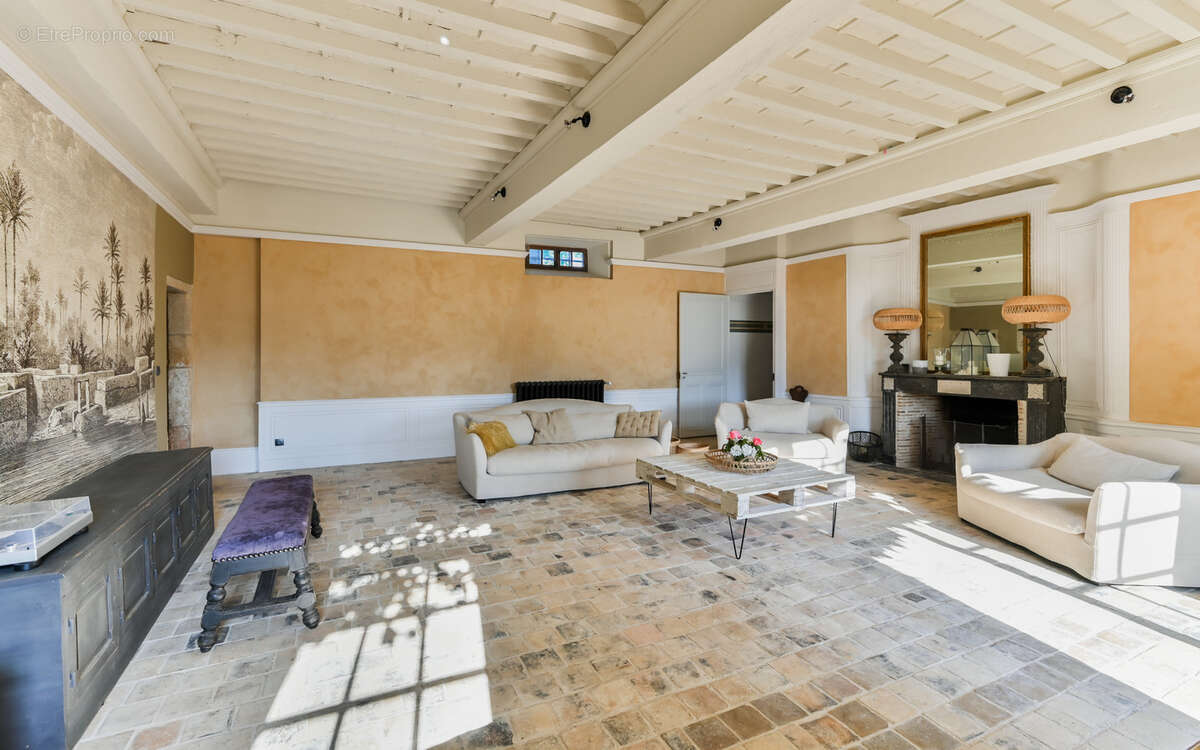 Maison à MARCILLY-D&#039;AZERGUES