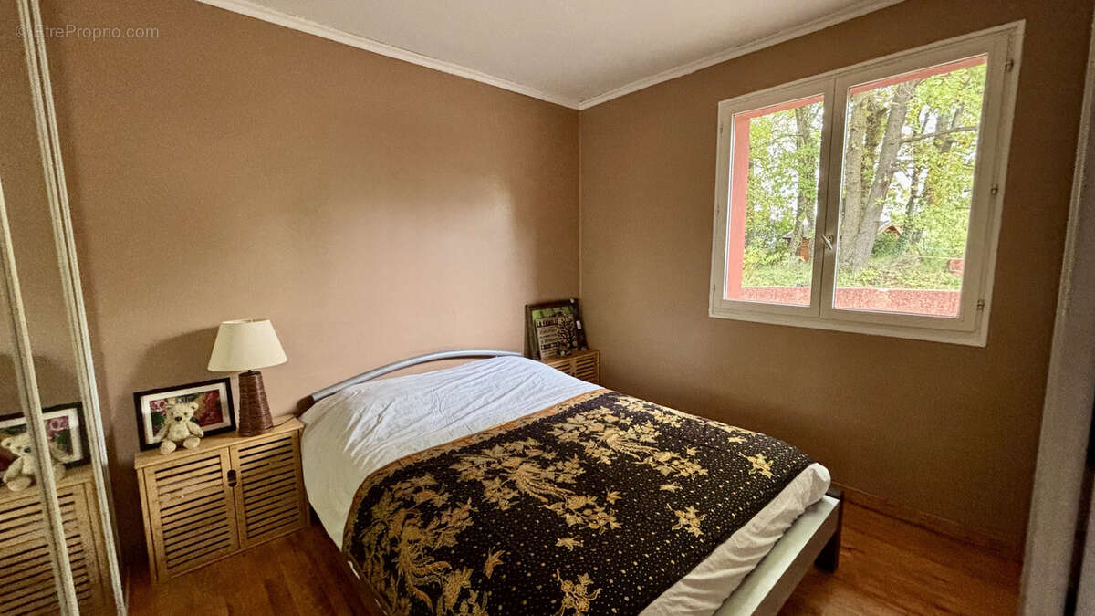 Maison à CHARMES-SUR-RHONE