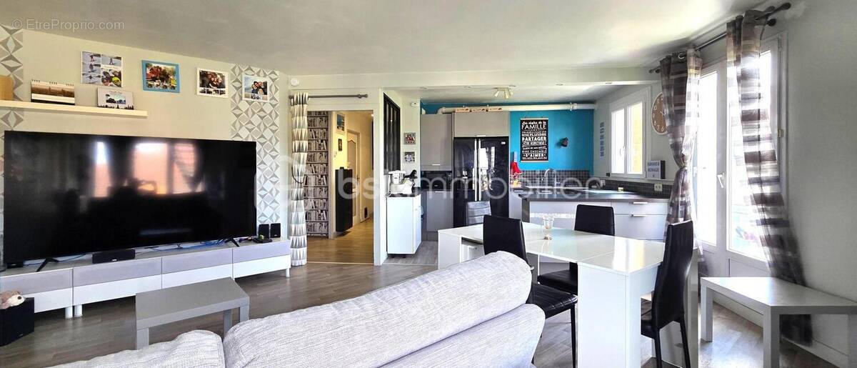 Appartement à PONTAULT-COMBAULT