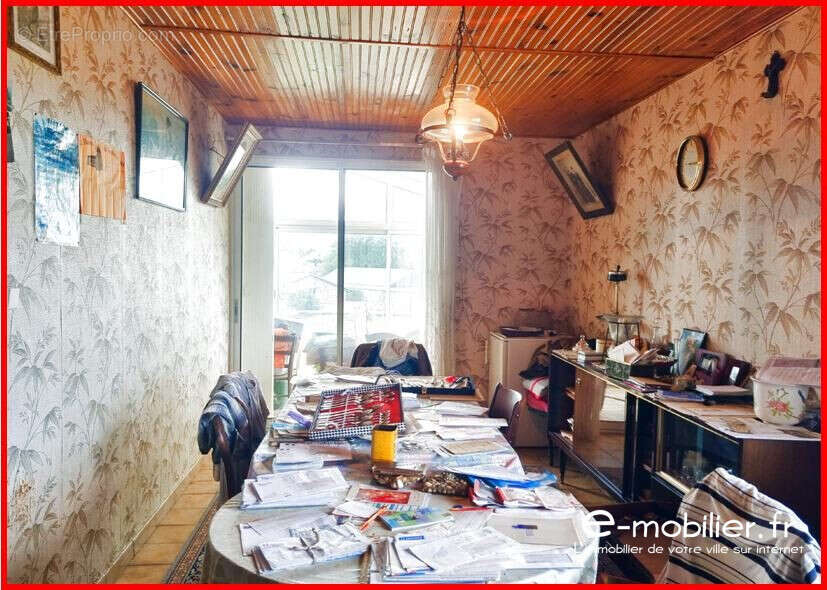 Maison à SAINT-CYR-DE-FAVIERES