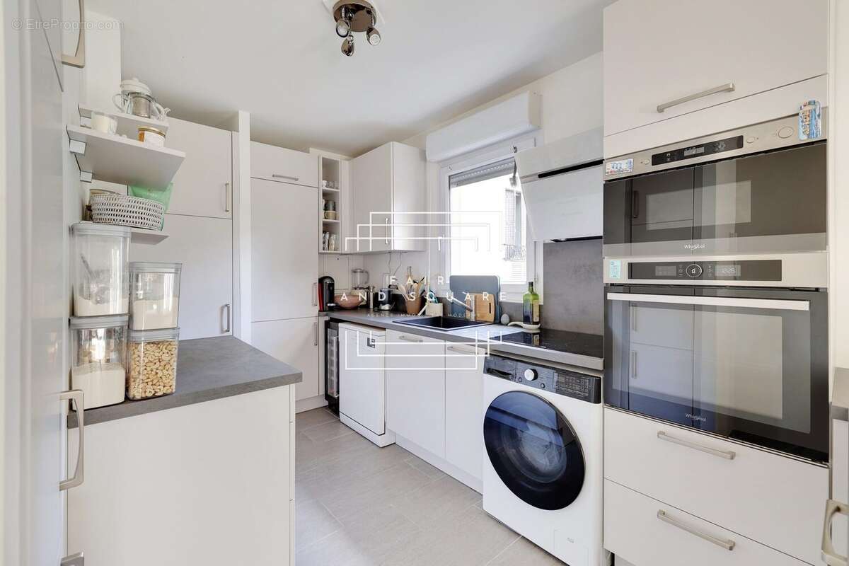 Appartement à SURESNES