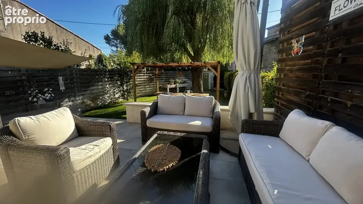 Photo Appartement à Lambesc au prix de 315 000€