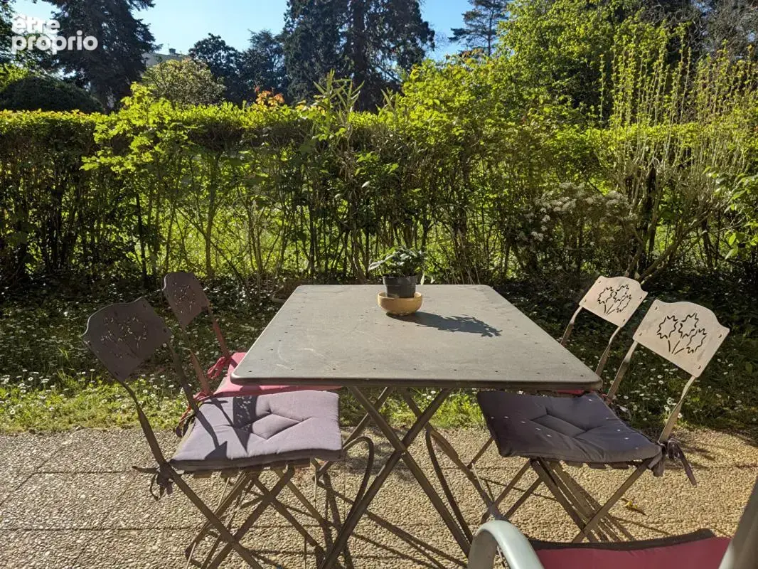 Appartement à TASSIN-LA-DEMI-LUNE