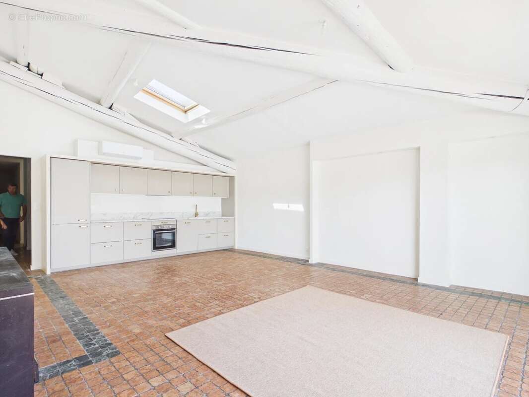 Deux appartements au charme historique avec possibilité d'en faire un seul - photo 7