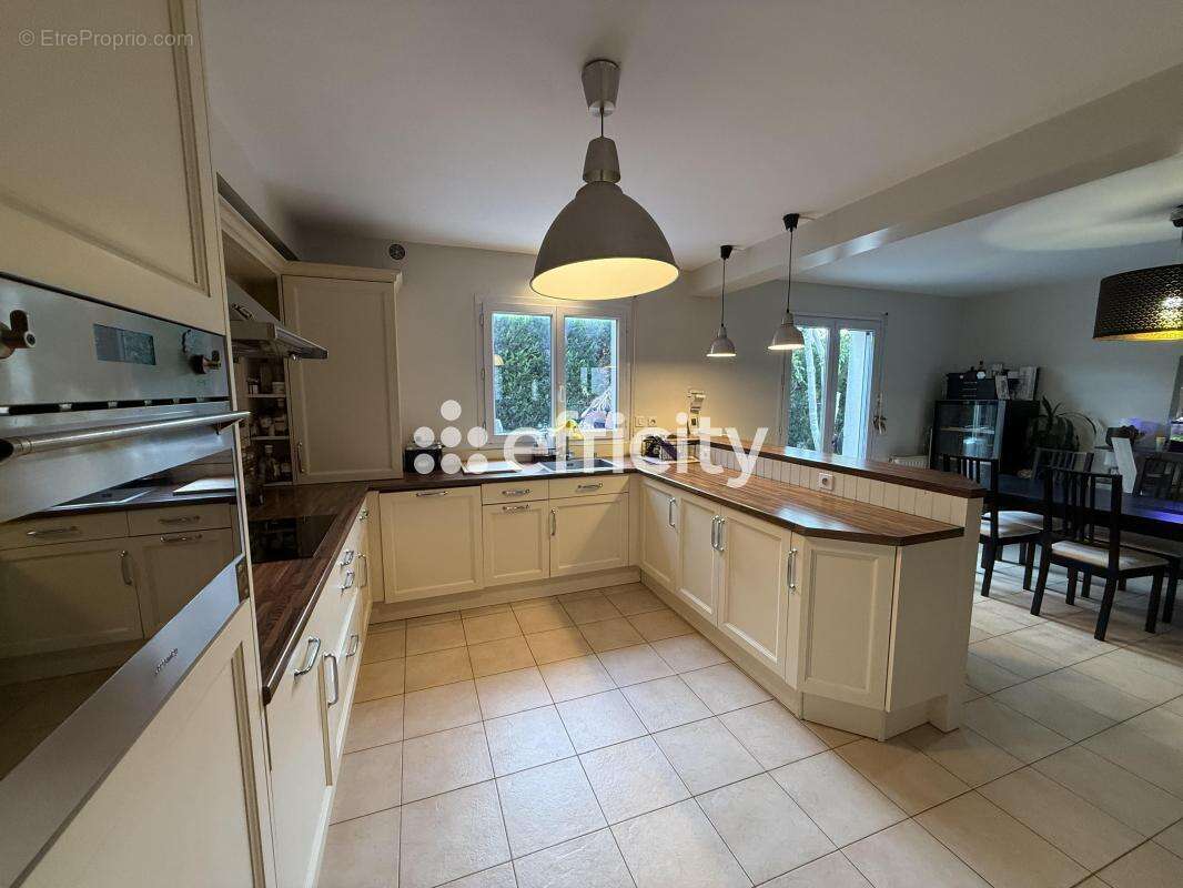 Maison à MORSANG-SUR-ORGE