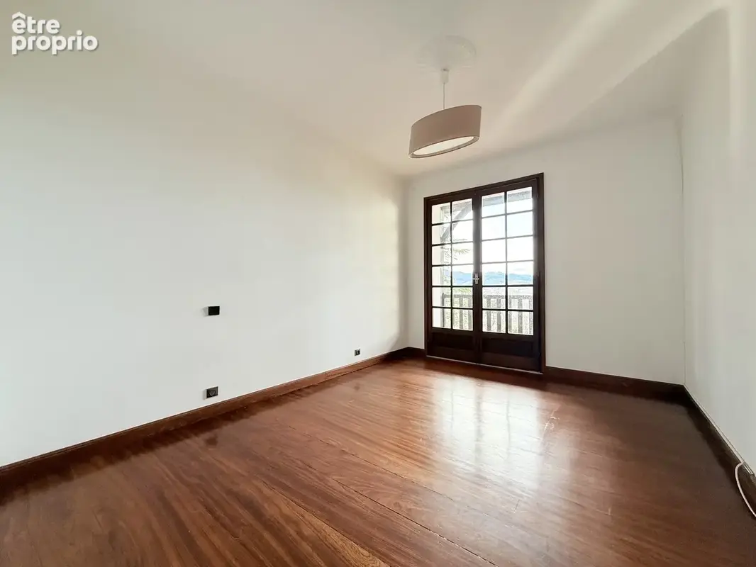 Appartement 124m2 + combles- 5 pieces - photo 11