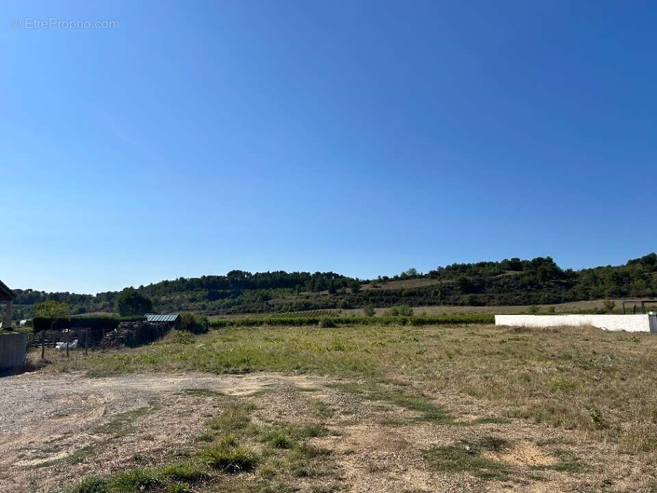 Terrain 341 m² à Felines-Minervois  - photo 4